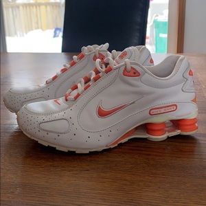 Nike Shox - Womens Size 7 - White and Orange